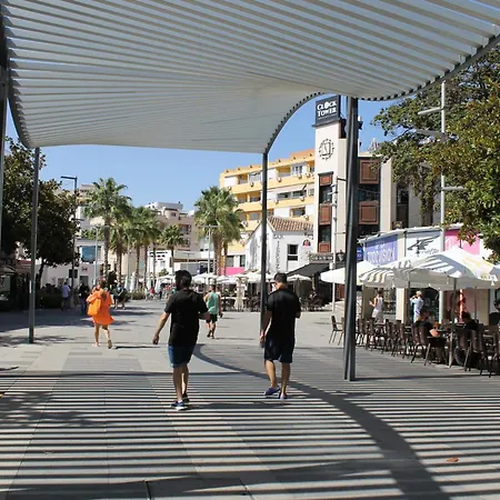 En Piso Compartido In Shared Flat Torremolinos