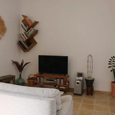 בית אירוח En Piso Compartido In Shared Flat טורמולינוס