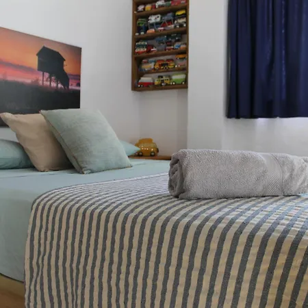 En Piso Compartido In Shared Flat * 토레몰리노스